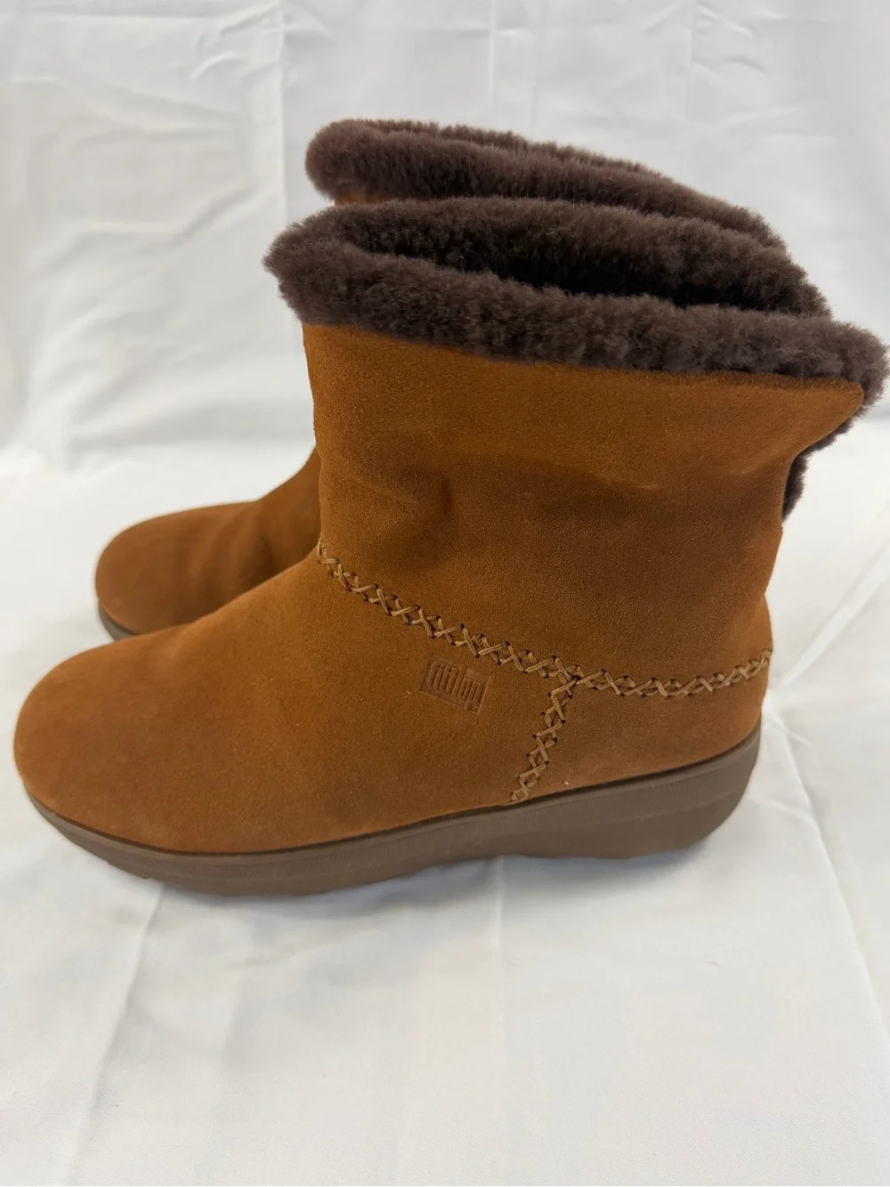 FitFlop Mukluk Shorty Chestnut Suede Ankle Boots Women’s Size 7 Casual Outdoors